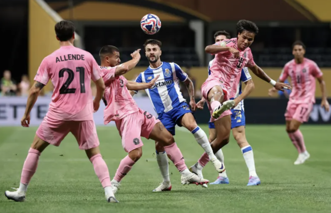 Màn chạm trán giữa FC Porto vs Al Ahly