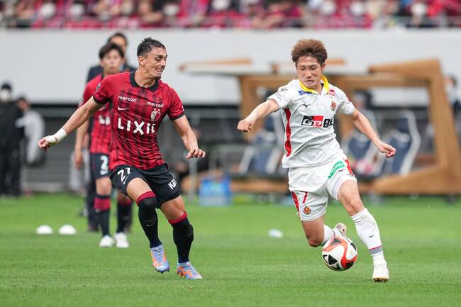 Màn chạm trán giữa Yokohama F Marinos vs Nagoya Grampus Eight